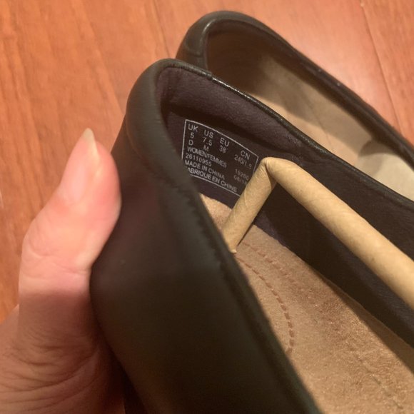 Clarks Leather Pump size 7.5 - Picture 7 of 8